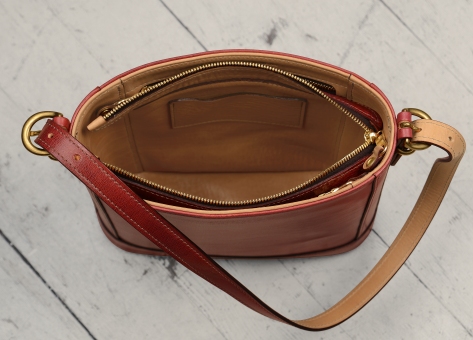 Hand-grained,-hand-colored-berbere-red-Shoulder-Bag-with-natural-trim-and-short-strap;-10-x-10-x-3'-topdown3